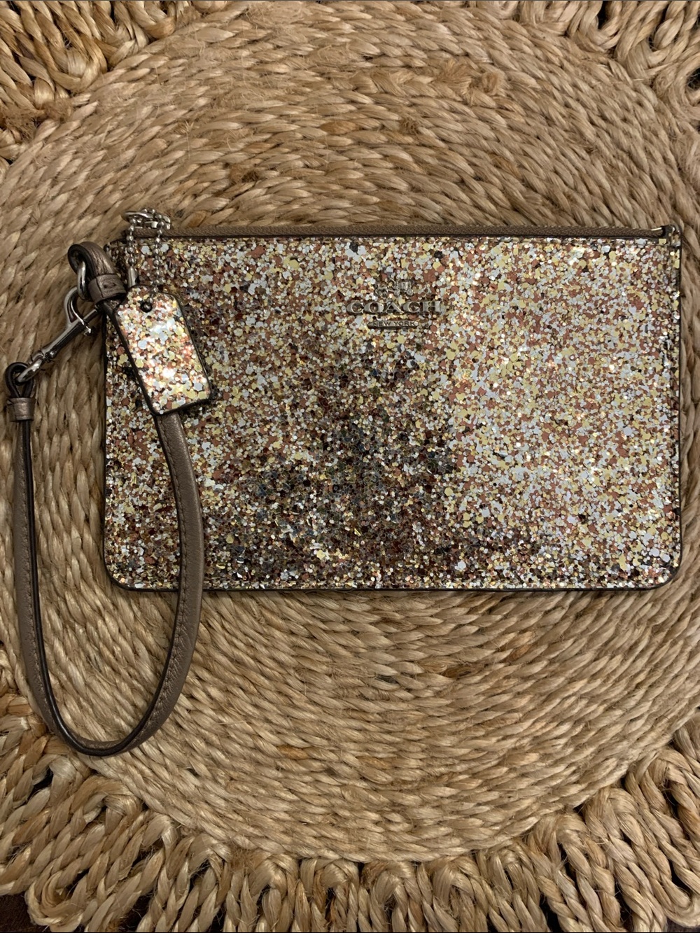 Coach rose gold Glitter Wristlet Clutch - Picture 3 of 10